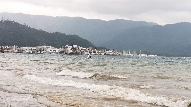 14 Şubat’ta en sevdikleri rüzgar ve sörf ile aşk yaşıyorlar G5