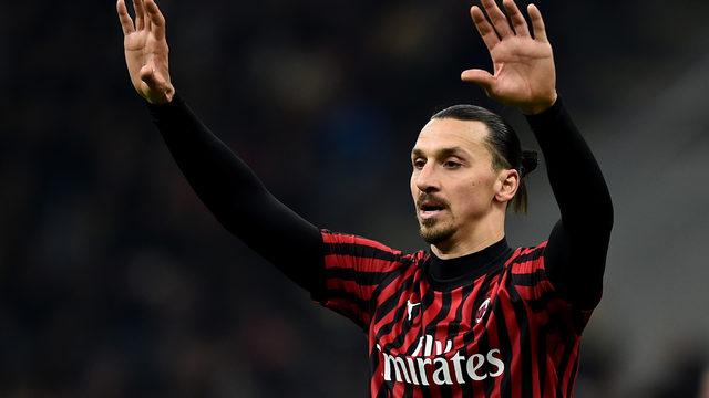Zlatan Ibrahimovic'ten milli takıma dönüş sinyali