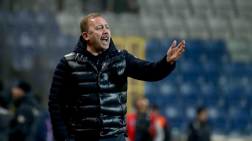 Sergen Yalçın: Hiçbir şey yapmayan bir takıma kaybettik