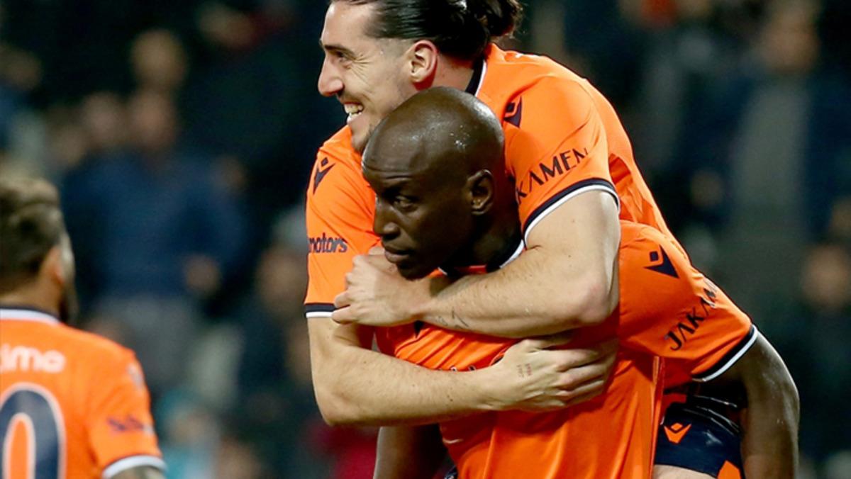 Demba Ba'den Beşiktaş taraftarına mesaj