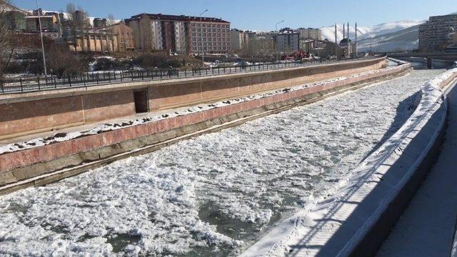 Bayburt’ta Sibirya soğukları etkili oluyor