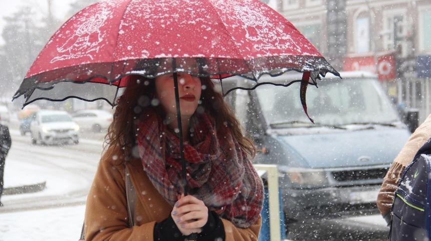 Bayburt&rsquo;ta Sibirya soğukları etkili oluyor