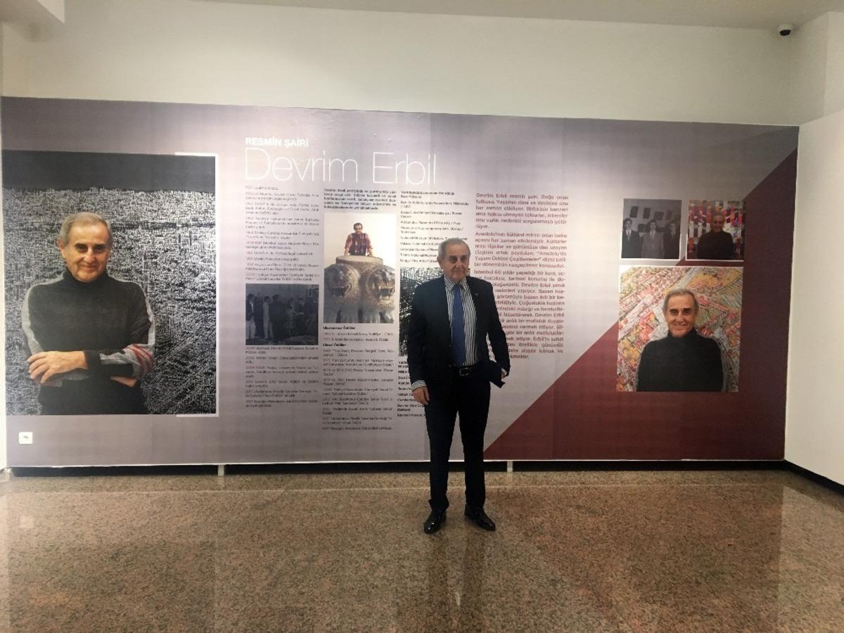 Tuvaldeki şiirin ressamı Devrim Erbil&rsquo;in sergisine yoğun ilgi