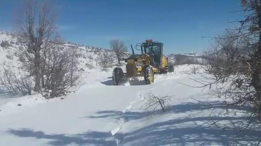 Adıyaman&rsquo;da kapalı k&ouml;y yolları a&ccedil;ılıyor