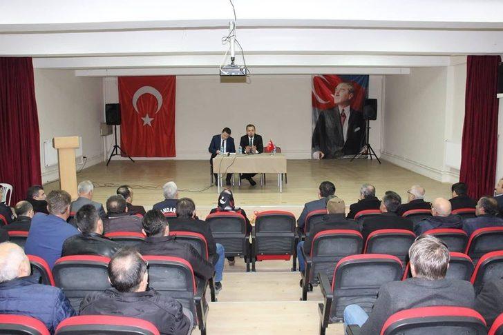 Altıntaş’ta muhtarlar toplantısı G2