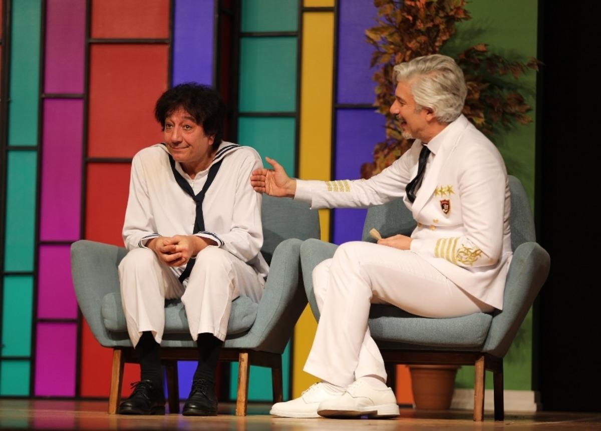 Uygur kardeşlere Gaziemir&rsquo;de yoğun ilgi