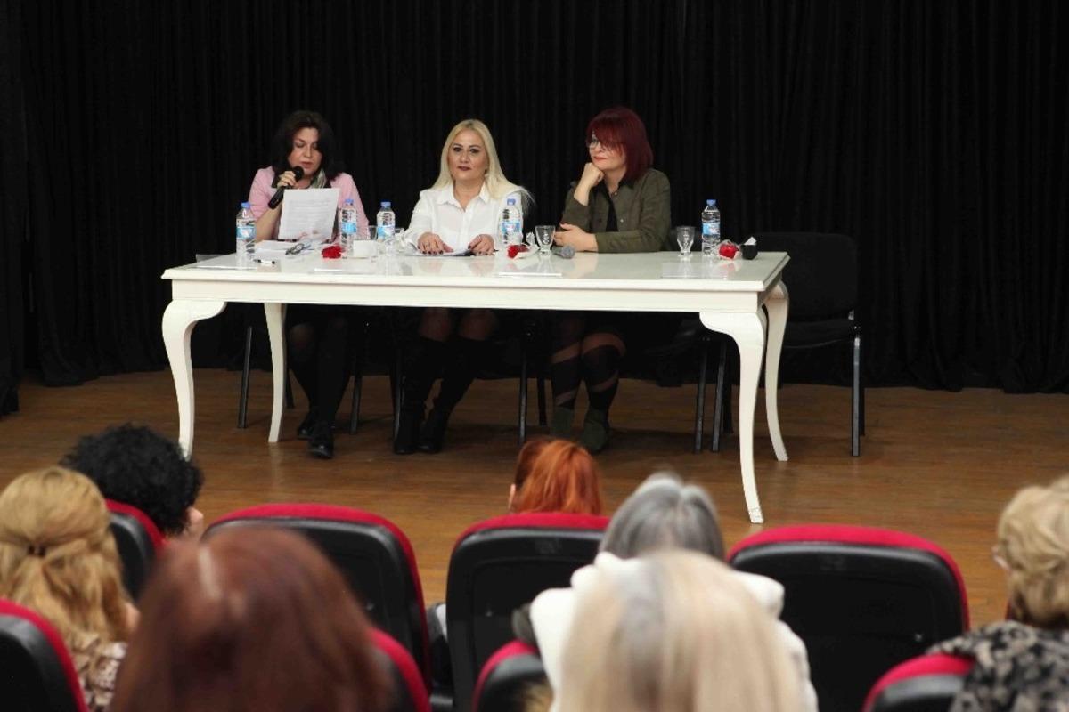 Bayraklı&rsquo;da &ldquo;D&uuml;nya &Ouml;yk&uuml; G&uuml;n&uuml;&rdquo; paneli