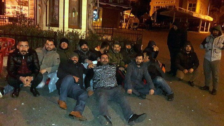  İBB’nin fayton kararı faytoncu esnafını ikiye böldü! Oturma eylemine başladılar G4