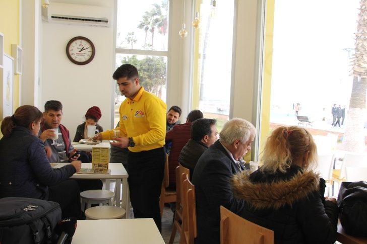 Mersinliler sahildeki kafelerine kavuşuyor G1