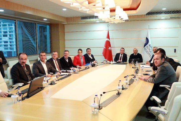 Başkan Böcek’ten Antalyaspor ve taraftarına anlamlı marş G2