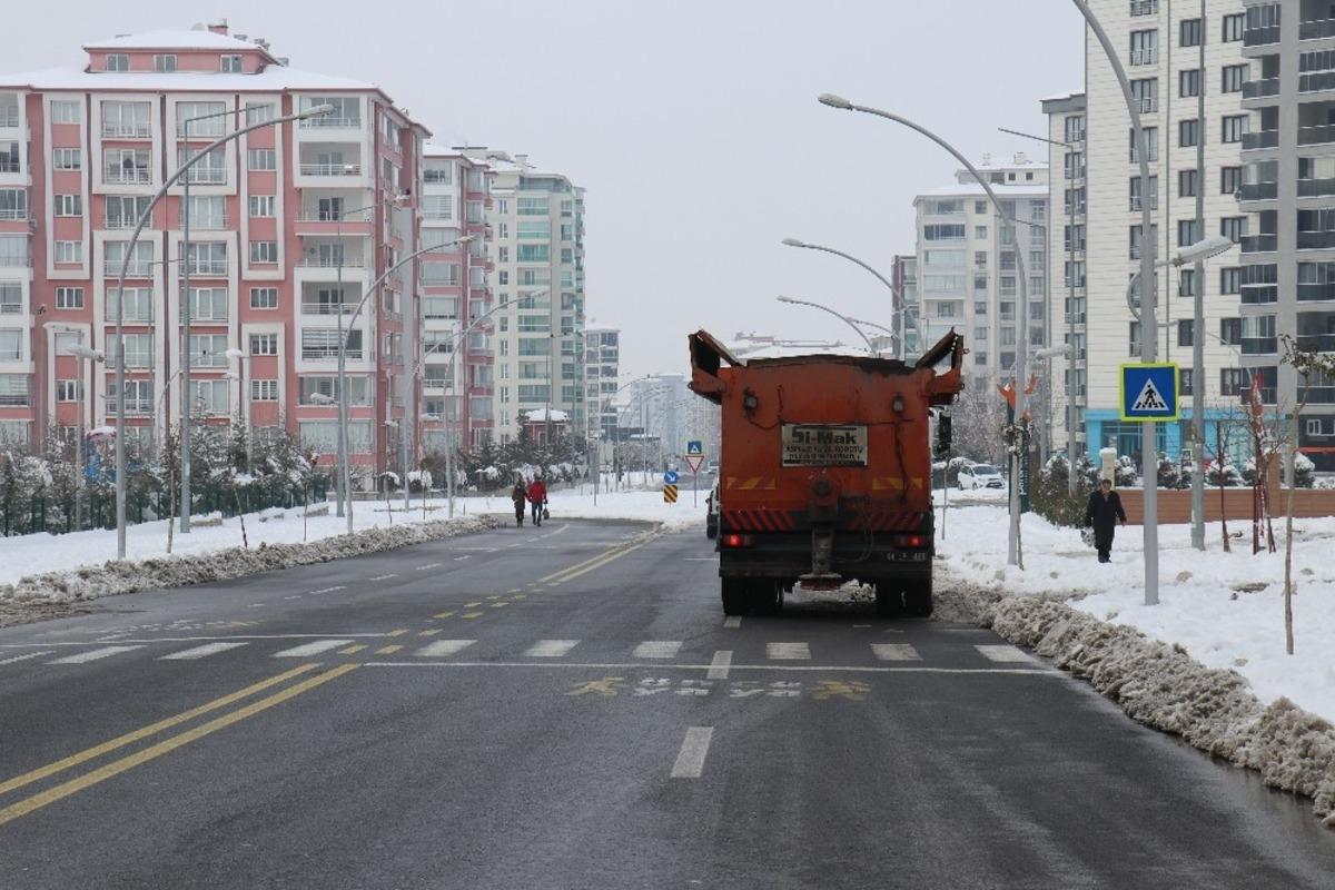 &Ccedil;ilesiz Mahalle sakinlerinden B&uuml;y&uuml;kşehir&rsquo;e teşekk&uuml;r