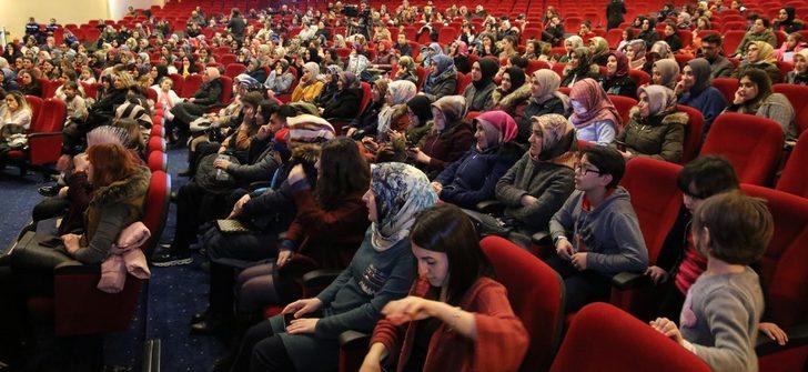 Büyükşehir’den ebeveynlere özel konferans G4