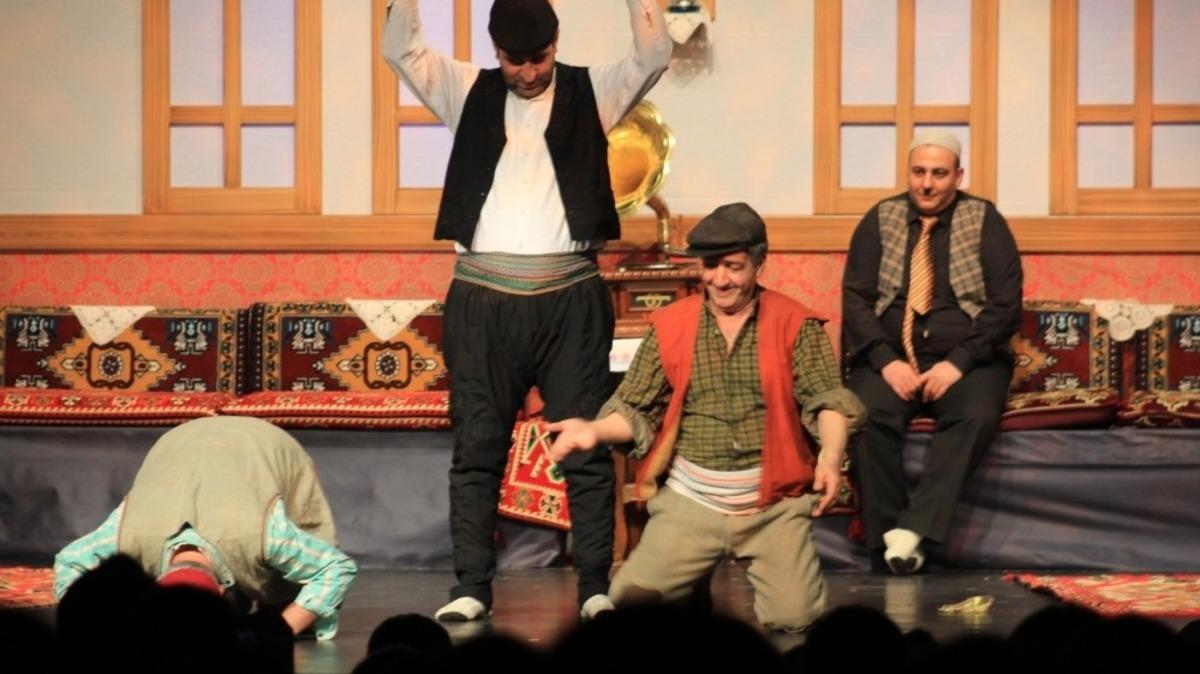 B&uuml;y&uuml;kşehir&rsquo;den tiyatro ziyafeti