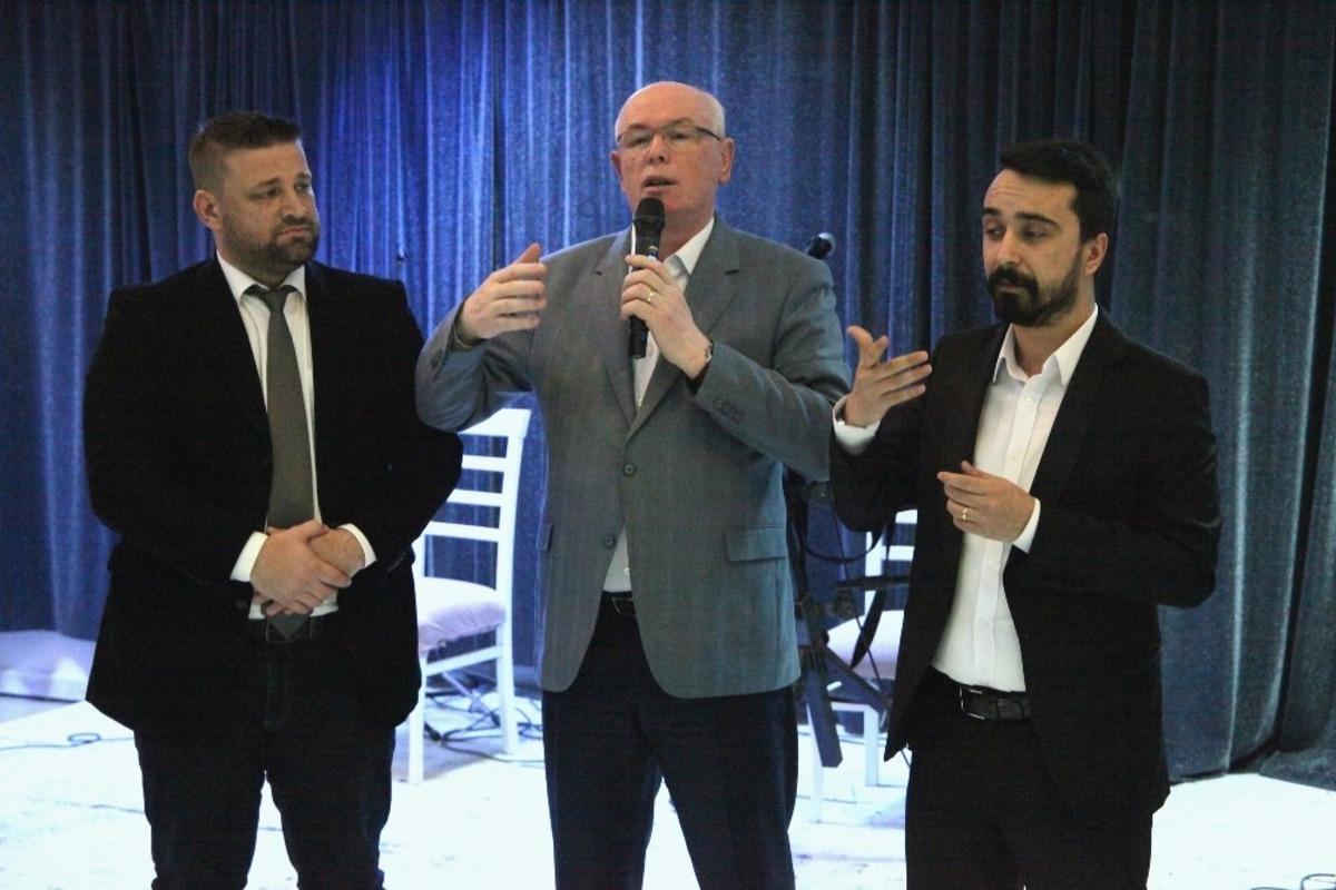 Eskişehir İşitme Engelliler Eğitim, K&uuml;lt&uuml;r, Gen&ccedil;lik ve Spor Kul&uuml;b&uuml; Derneğinden 40&rsquo;ıncı yıl balosu