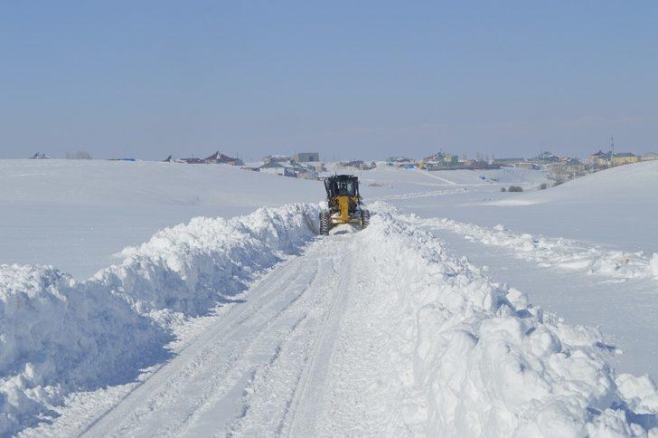 Ağrı’da kapanan köy yollarını açma çalışmaları sürüyor G1