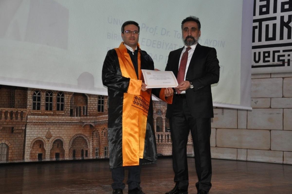 Artuklu &Uuml;niversitesi&rsquo;nde akademik terfilere c&uuml;bbe giydirildi