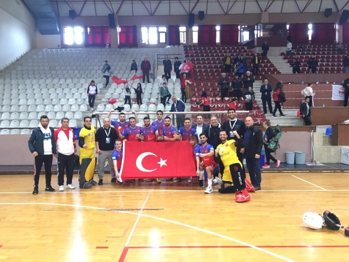 Hokey&rsquo;de Fransa&rsquo;ya Gaziantep şamarı