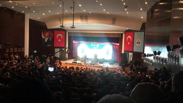 ’Muhammed Aşkına’ programına yoğun ilgi