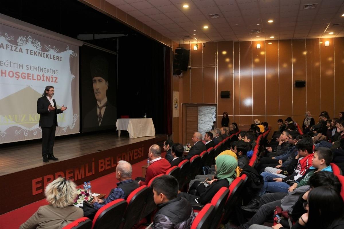 Erdemli Belediyesi&rsquo;nden &lsquo;Başarı i&ccedil;in hafıza geliştirme&rsquo; eğitimi