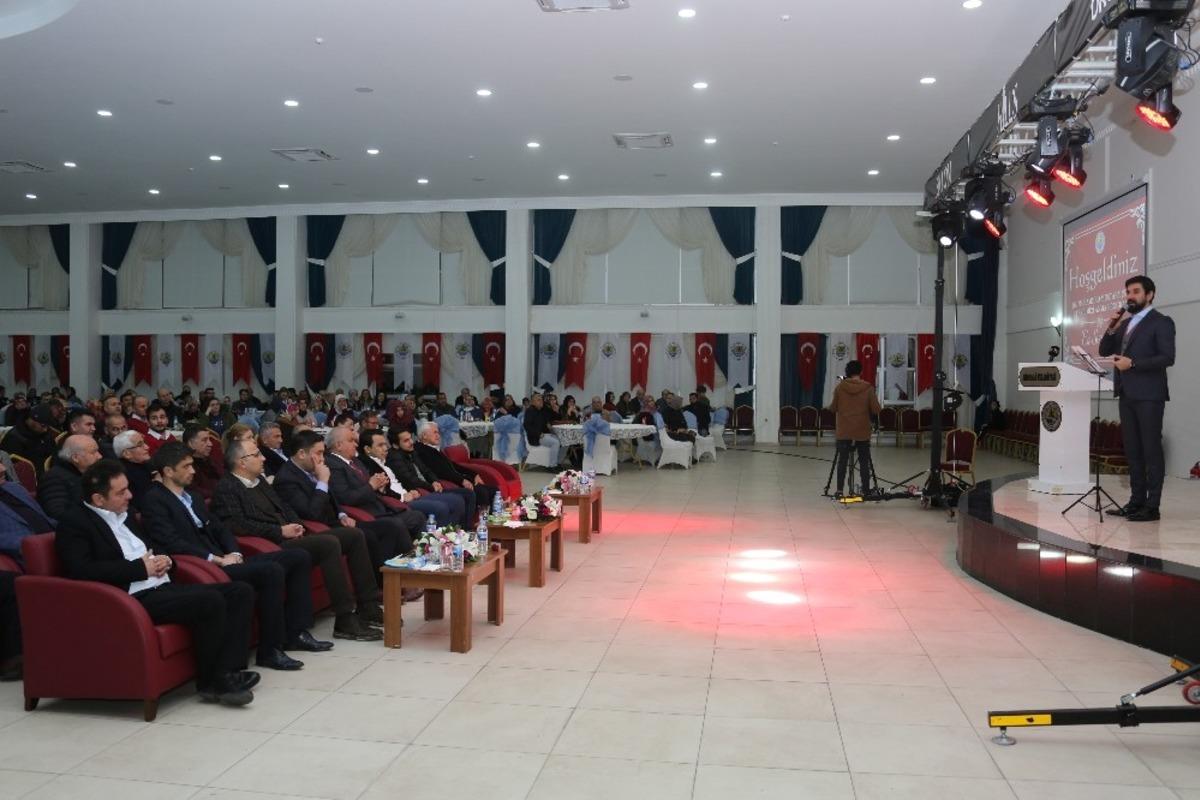 Erdemli&rsquo;de &rsquo;En Sevgiliye&rsquo; programı d&uuml;zenlendi