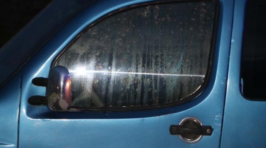 Aracında başından vurulmuş halde ölü bulundu