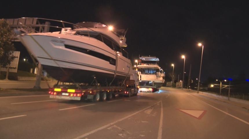 Bot fuarı için İstanbul'a getirilen tekneler böyle taşındı