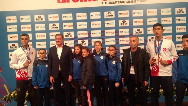 Bayraklı’dan Milli Takıma 8 sporcu G3