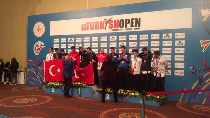 Bayraklı’dan Milli Takıma 8 sporcu G4