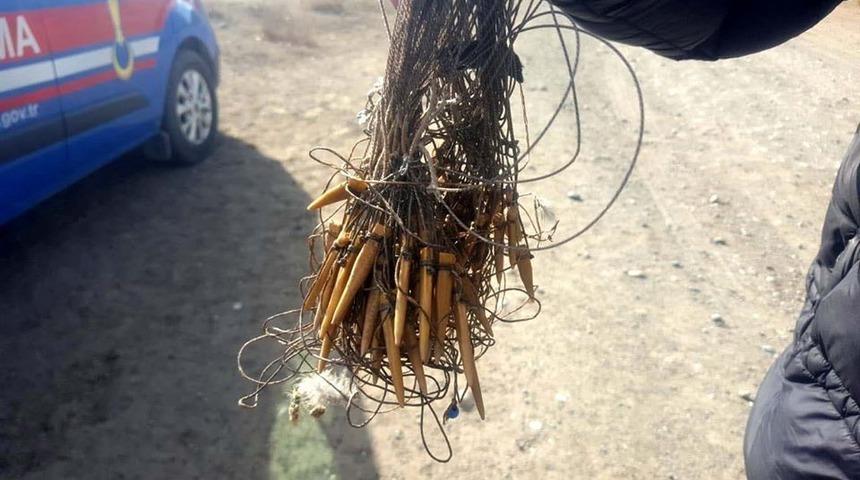 Ka&ccedil;ak keklik avlamak i&ccedil;in m&uuml;hre ve tuzak kullanan avcıya ceza