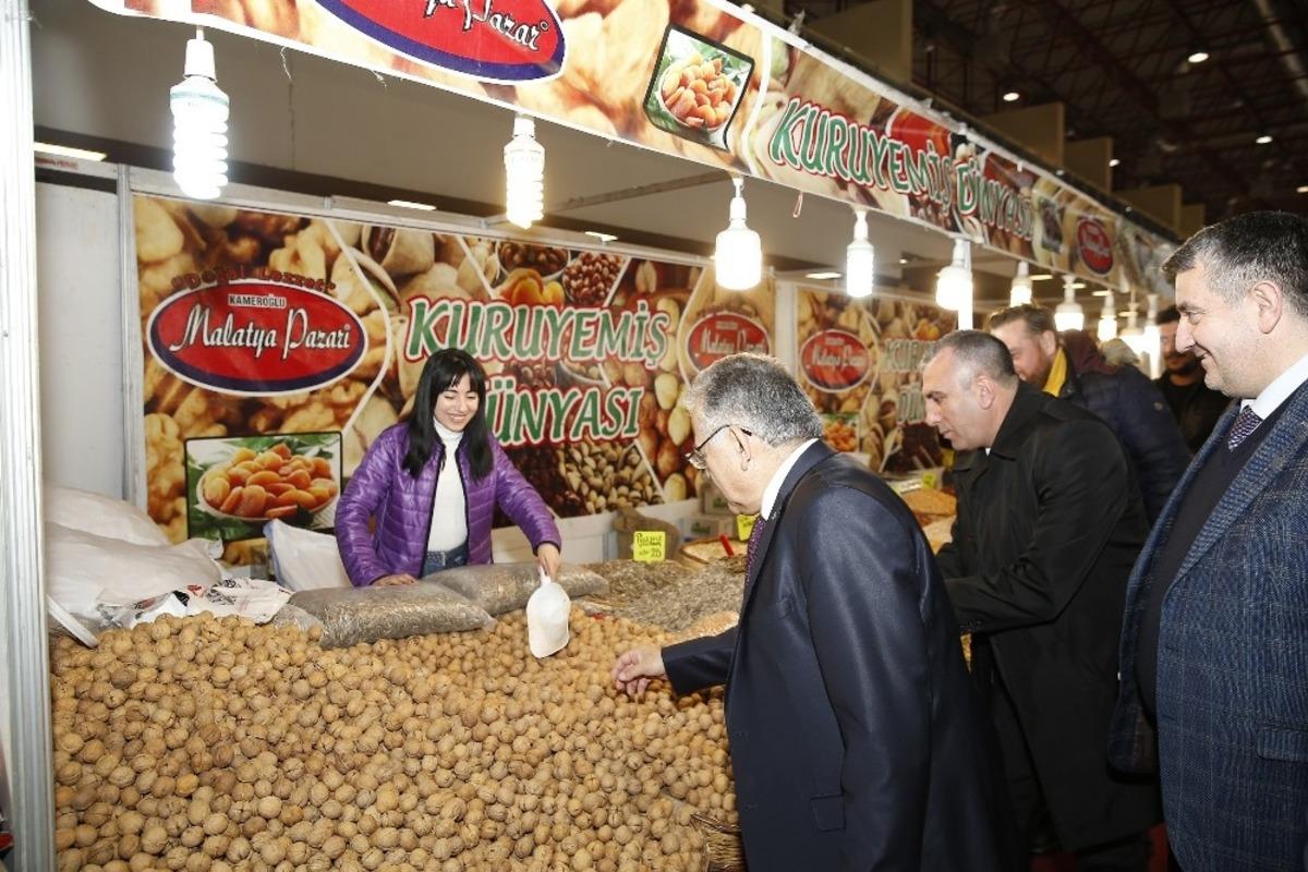 Başkan B&uuml;y&uuml;kkılı&ccedil;, esnaf ve vatandaşlarla