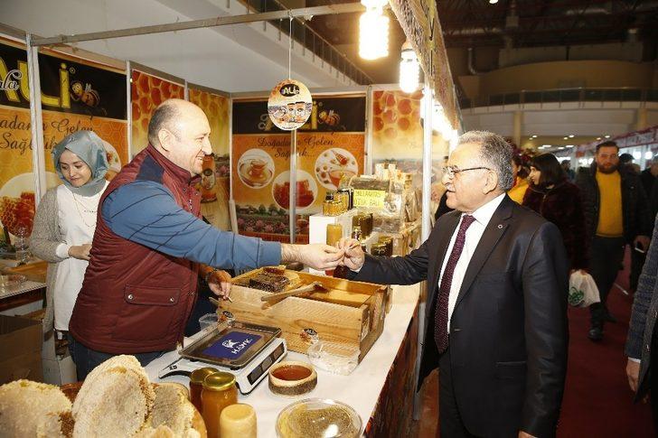 Başkan Büyükkılıç, esnaf ve vatandaşlarla G3