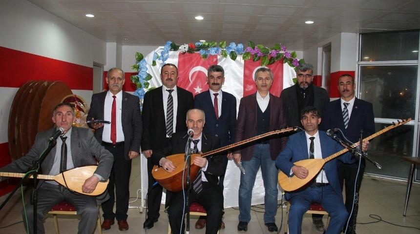 Oltu’da Genç Aşıklar Gecesi düzenlendi