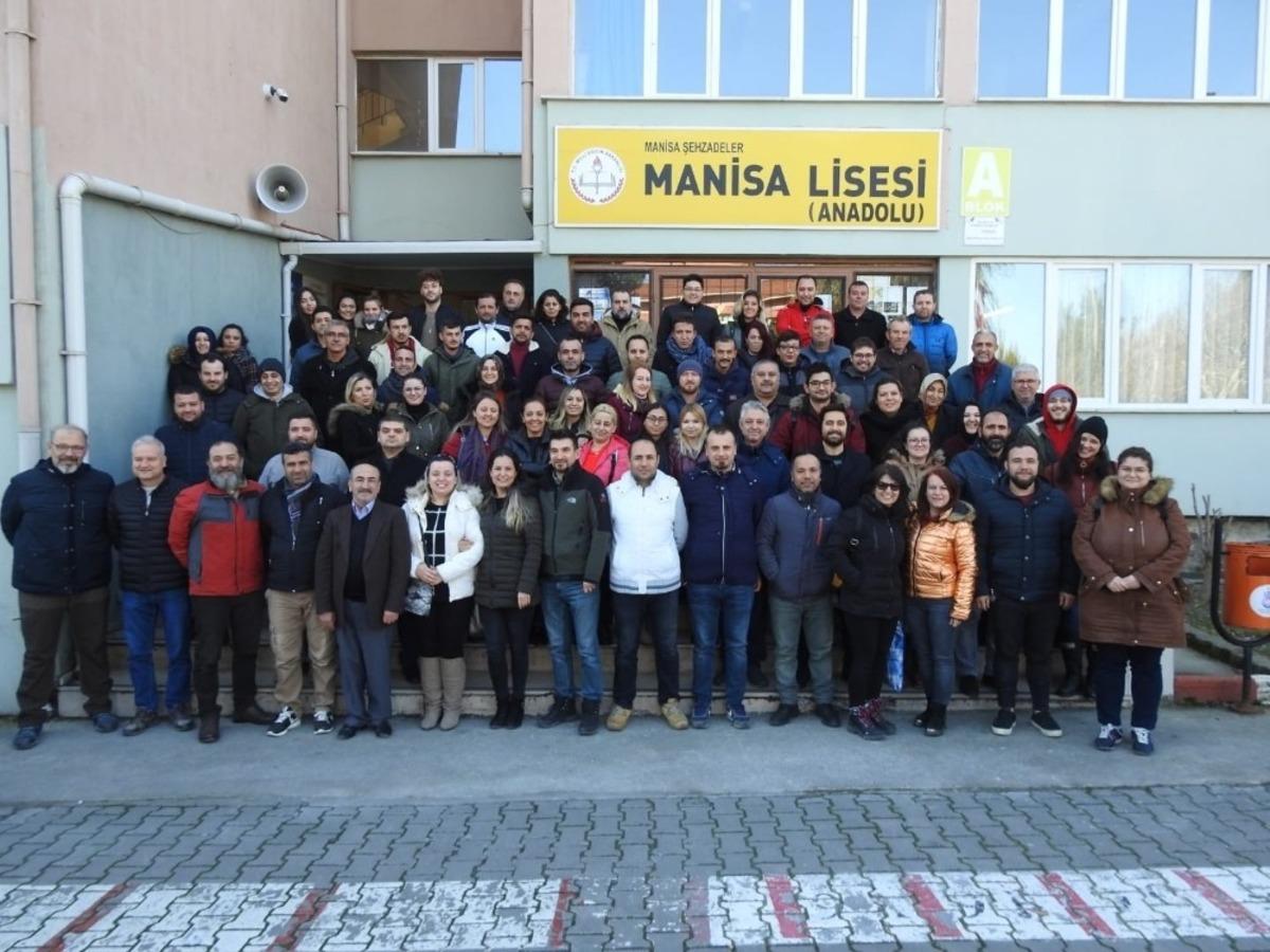 Manisa ve il&ccedil;elerine 160 yeni direksiyon eğitmeni