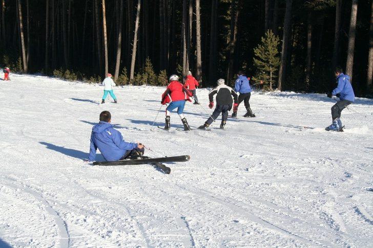 Sarıkamış Cıbıltepe’de kayak keyfi G4