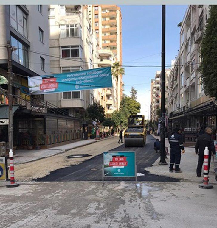 Seyhan’da yollara bakım onarım ve yenileme G4