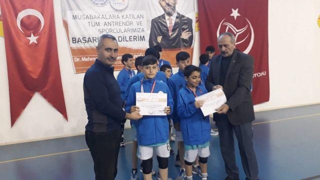 Aşkale Gençlikspor Voleybol takımı finalde