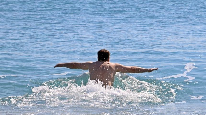 Antalya'da şubat ayında deniz keyfi