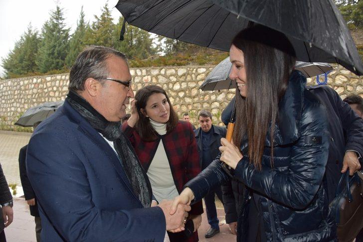 AK Parti’li heyet Yunus Emre Kültür Parkına hayran kaldı G3