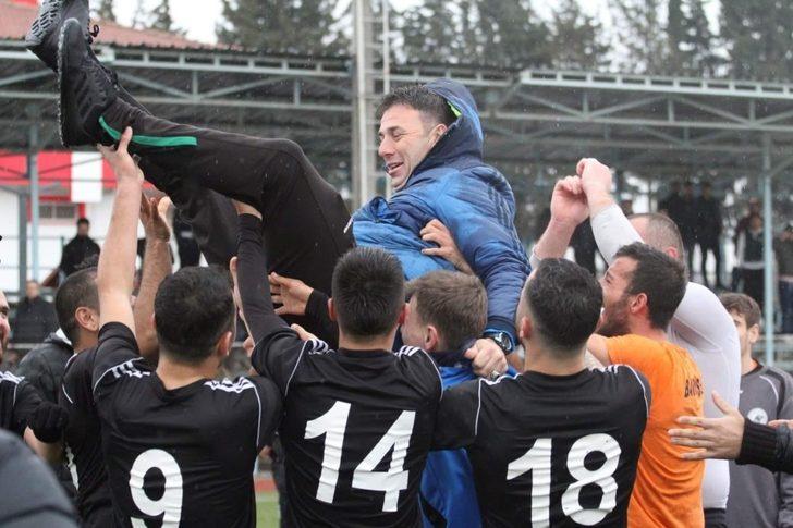 Barbaros’un torunları Süper Amatör Lig’e yükseldi G3