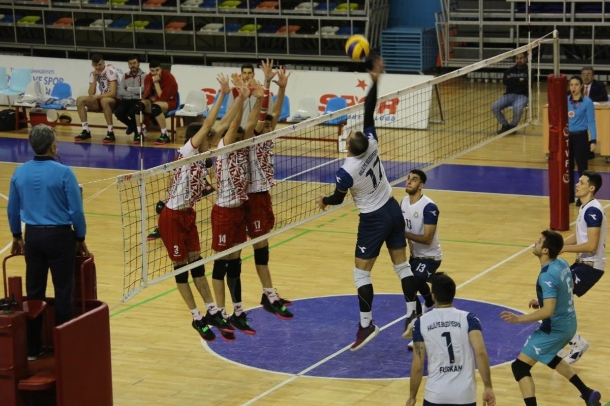 Lider rakiplerine puan kaptırmıyor