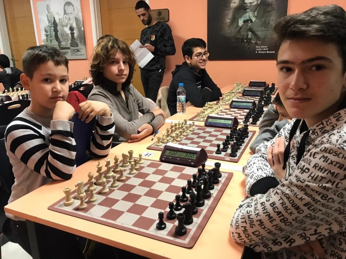 Kartal Belediyesi Yıldırım Satran&ccedil; Turnuvası