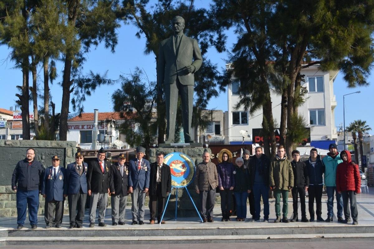 Ayvalık&rsquo;ta THK&rsquo;nın 95. Kuruluş yıl d&ouml;n&uuml;m&uuml;n&uuml; t&ouml;reni