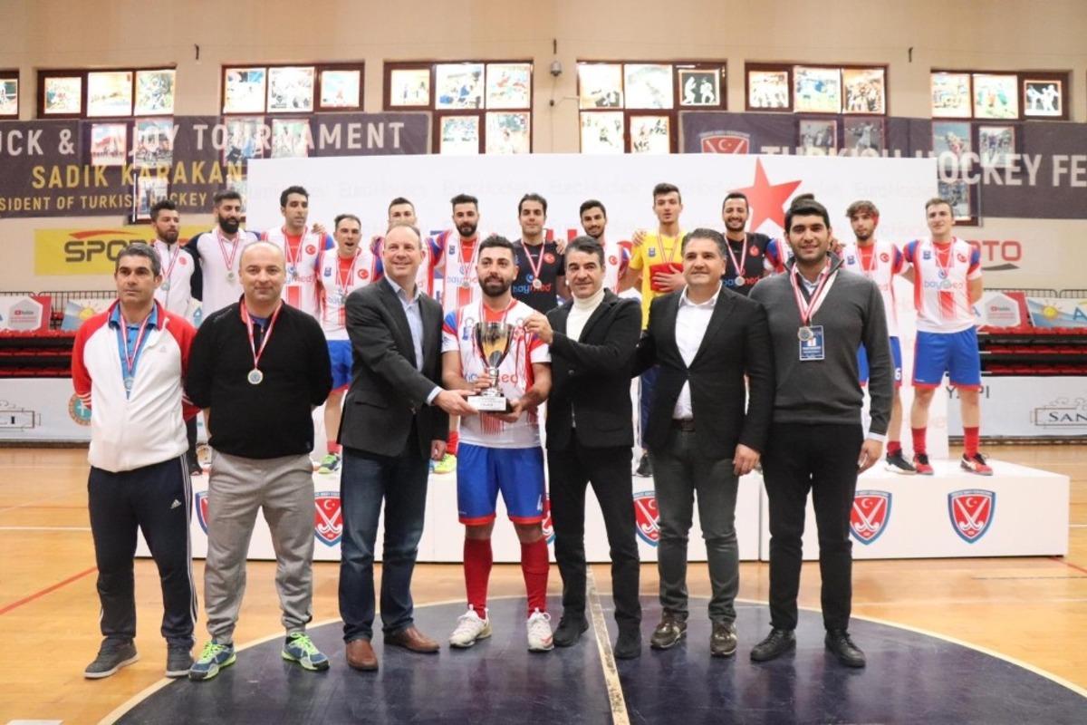Hokeyde T&uuml;rkiye Avrupa&rsquo;da s&ouml;z sahibi