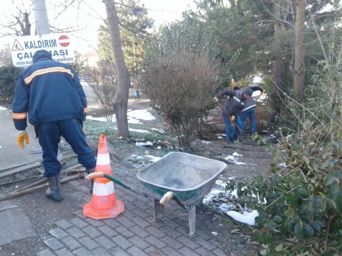 D&uuml;zce Belediyesi, Bah&ccedil;eşehir&rsquo;de merdivenleri onardı