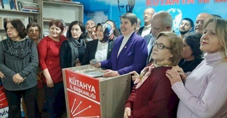 Kütahya CHP’de  Zeliha Aksaz Şahbaz güven tazeledi G2