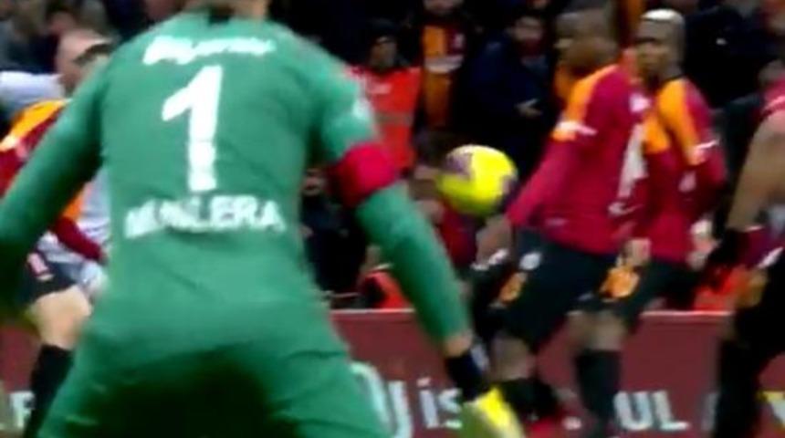 Galatasaray - Malatyaspor maçında penaltı tartışması