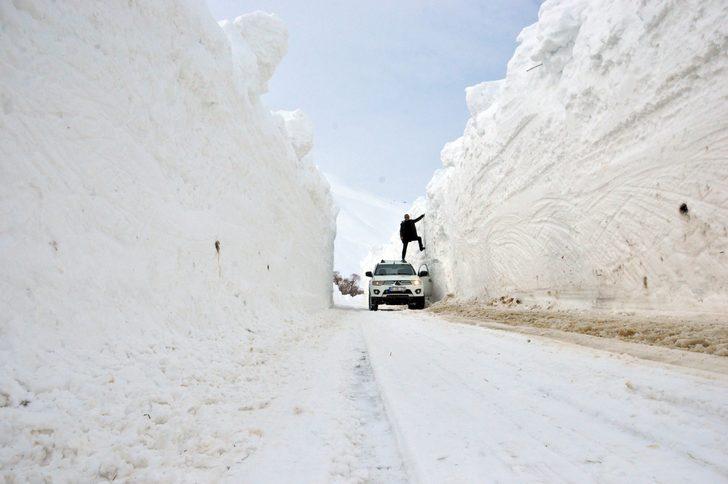 Yüksekova’da kar kalınlığı 6 metreyi geçti G2