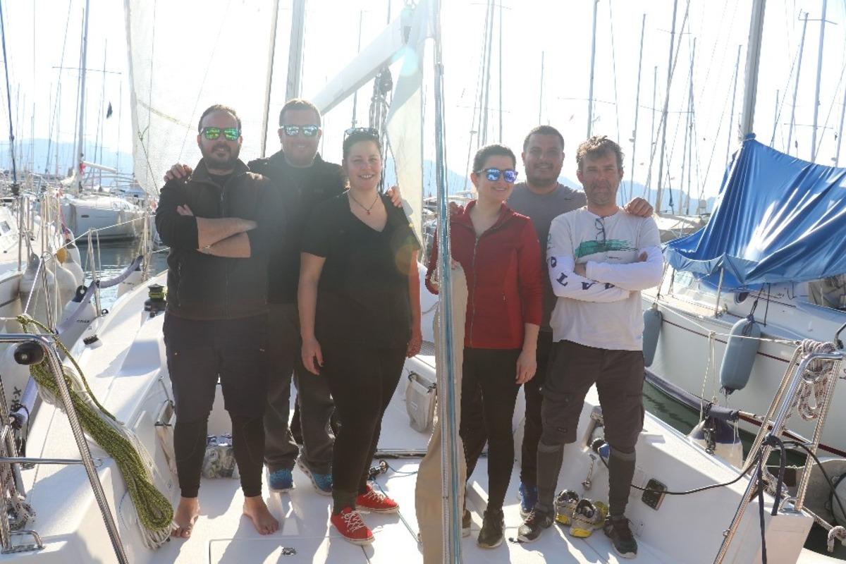 5 g&uuml;nl&uuml;k tekneleri ile yarışa katıldılar