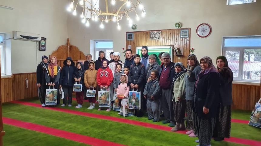 Kaş&rsquo;ta &lsquo;Camiyi seviyoruz, namazla buluşuyoruz&rsquo; &ouml;d&uuml;lleri verildi