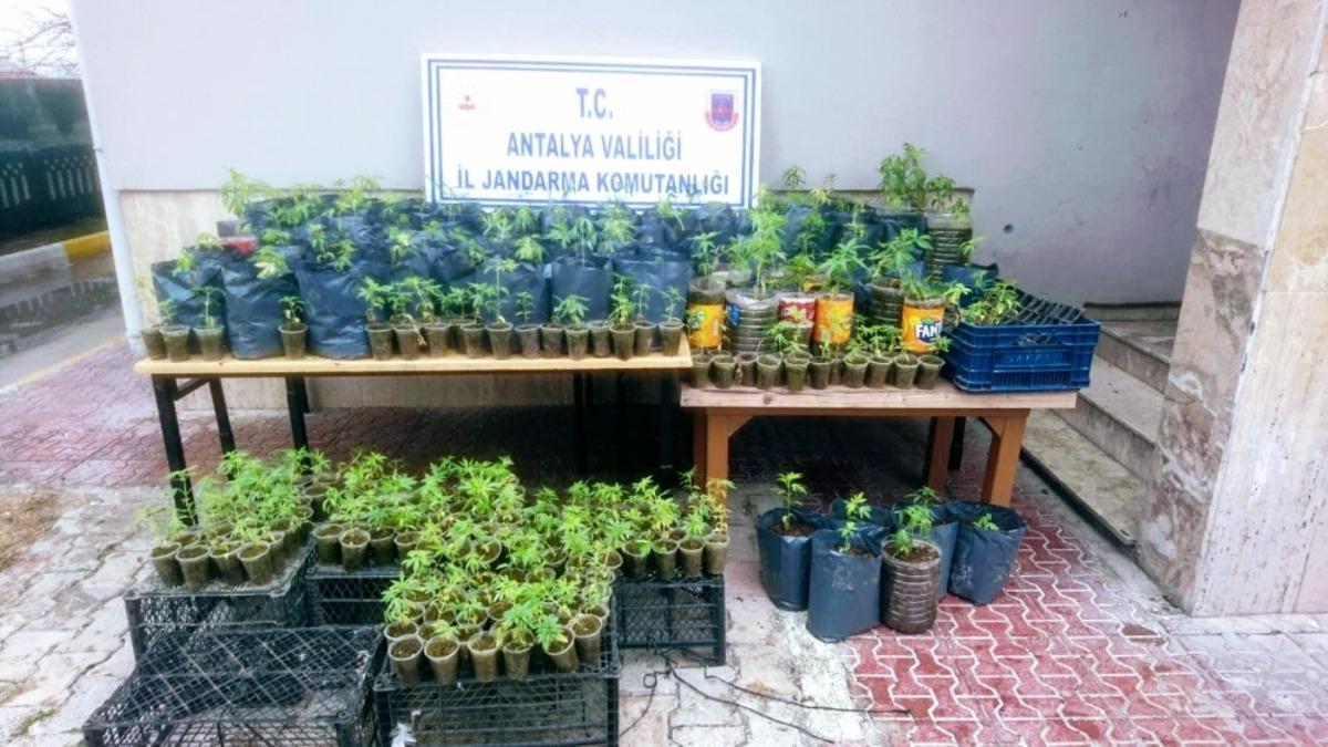 Antalya&rsquo;da uyuşturucu operasyonu